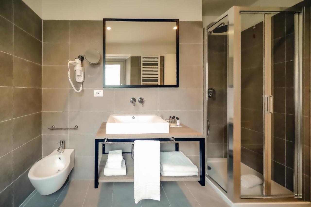 Bergamo Inn 15 Ngoại thất bức ảnh Bathroom